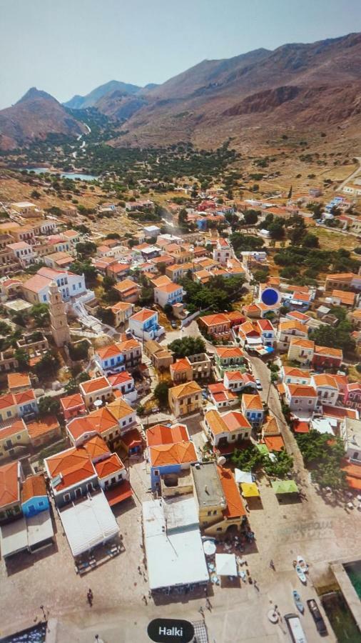Yiayia'S Home Chalki Town Exterior foto